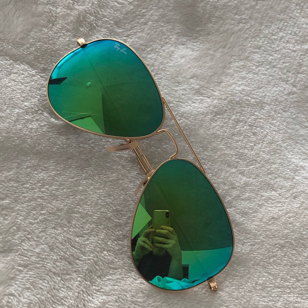 Ray Ban’s - Picture 2 of 7